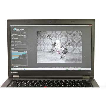 Laptop Refurbished Lenovo ThinkPad T440p	i5-4300M 2.60GHz up to 3.30GHz	8GB HDD 500GB  DVD-RW Webcam FIngerprint 14inch  HD Tastatura iluminata