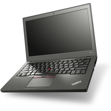 Laptop Refurbished Lenovo ThinkPad X250 Intel Core i5-5300U 2.30GHz up to 2.90GHz 8GB DDR3 256GB SSD 12.5inch HD Webcam Baterie Extinsa