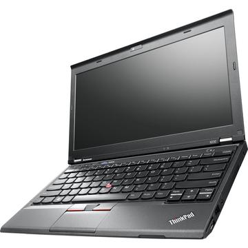 Laptop Refurbished cu Windows Lenovo ThinkPad X230 i5-3320M 2.6GHz up to 3.3GHz 8GB DDR3 320GB 12.5 Inch Webcam Soft Preinstalat Windows 10 Home